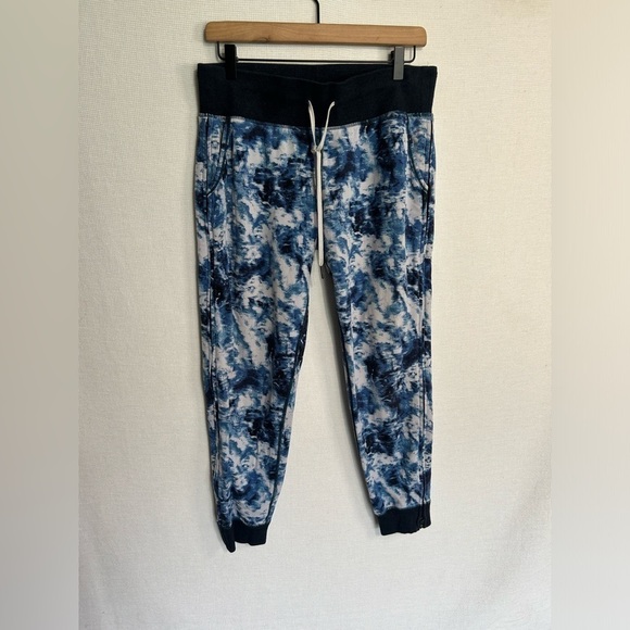 LULULEMON Blue Tie Dye Zip Up Jogger Sweatpants Women’s Size 8 - Picture 7 of 11